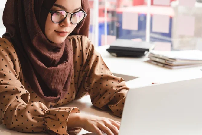 https://successvision.ae/wp-content/uploads/2024/05/11062b_8b71b84272494a8f9af68f184cfd5484mv2-e1715833895555.webp