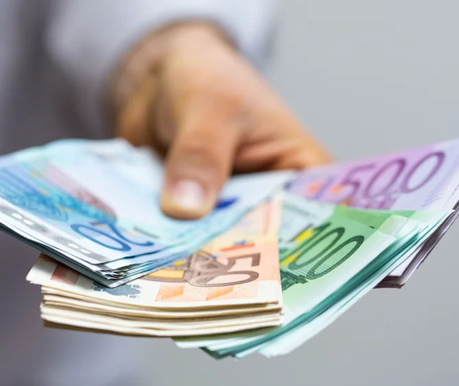 https://successvision.ae/wp-content/uploads/2024/05/11062b_e5aecda7225744739fae96f5dd4c9c8amv2.webp